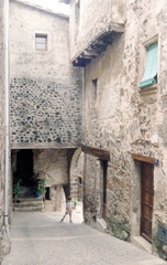 53 santa pau 06