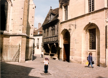 52 dijon 06
